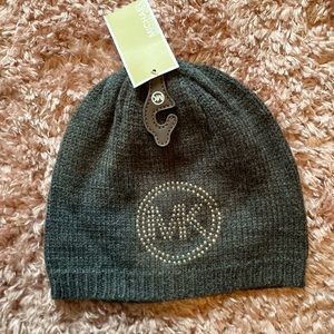 NWT Michael Kors gray beanie with logo